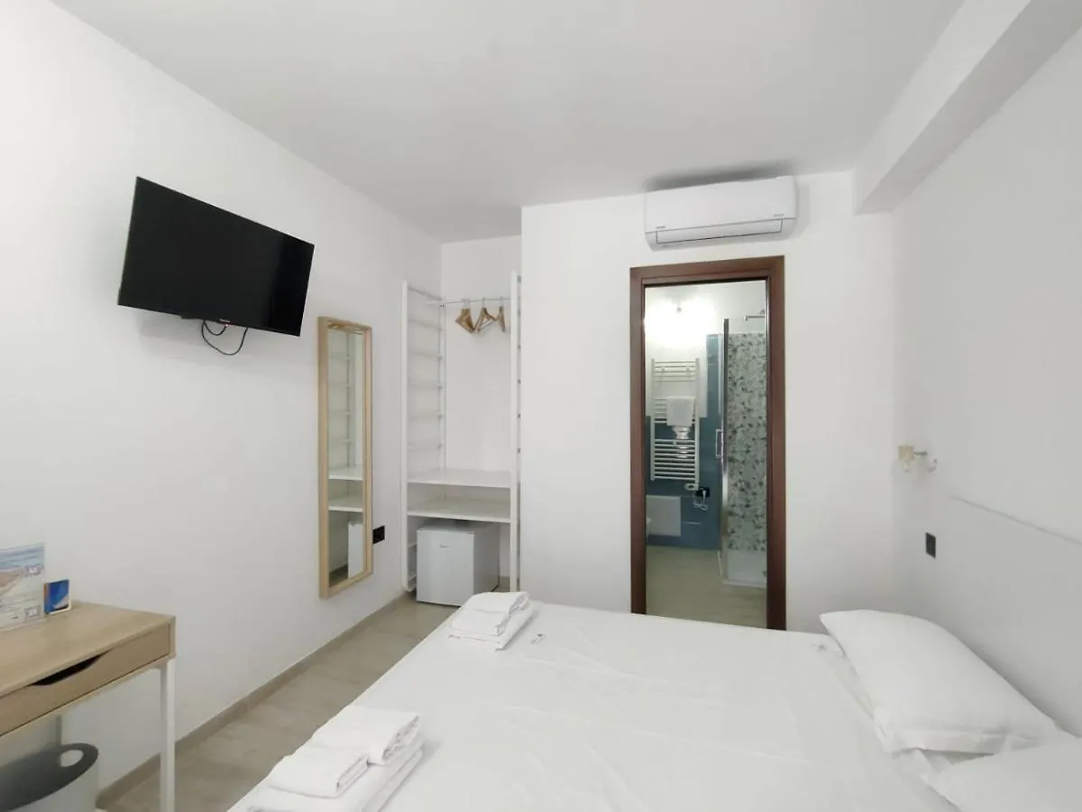 Guest house Zenia Rooms San Teodoro  Italy