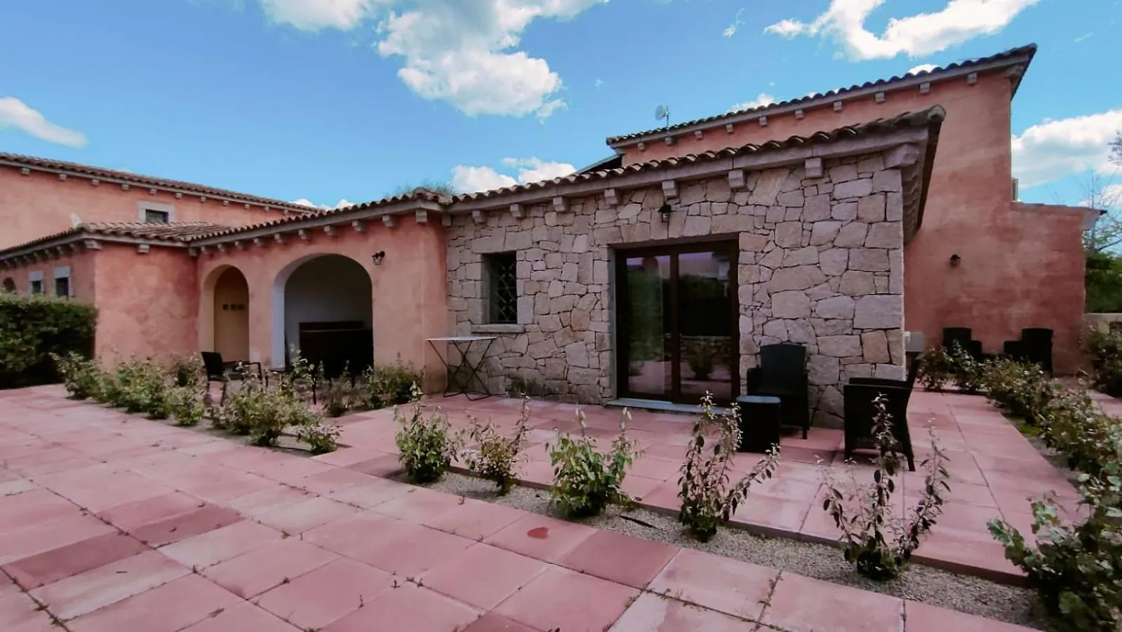 Guest house Zenia Rooms San Teodoro  Italy