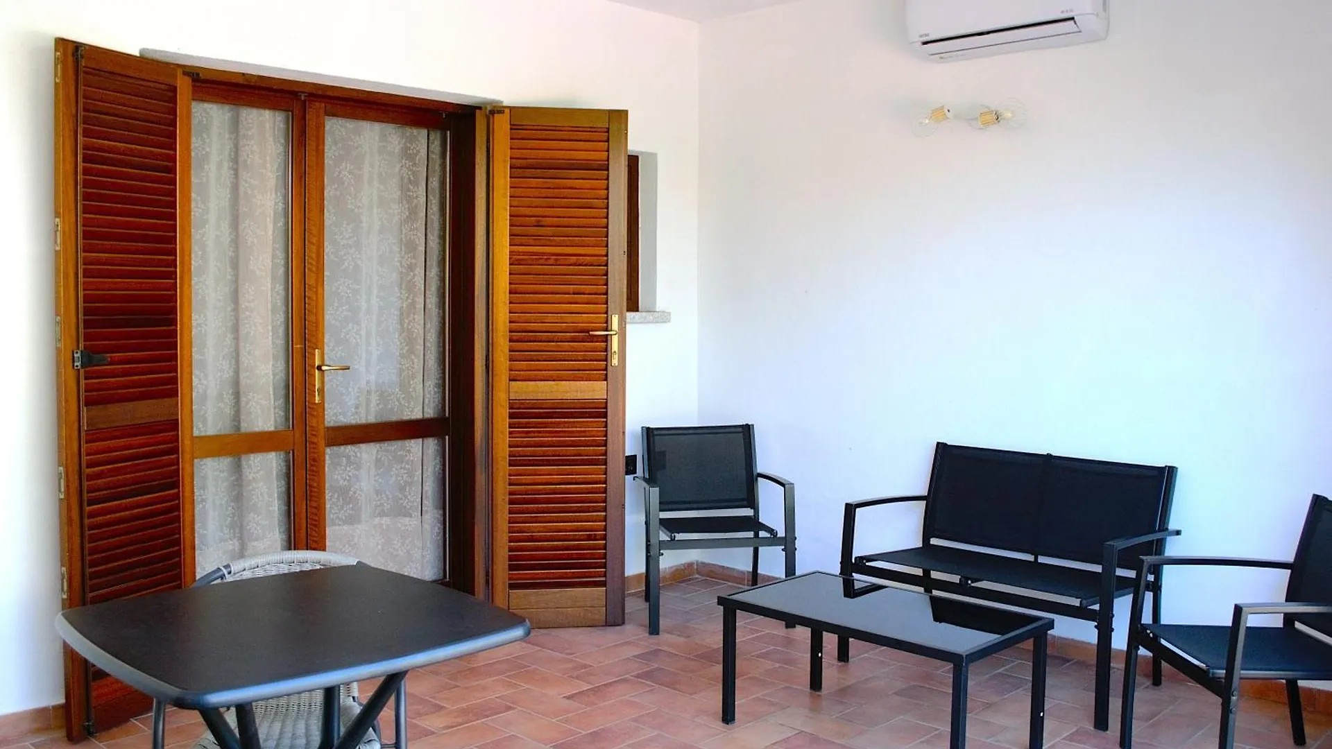 Zenia Rooms San Teodoro